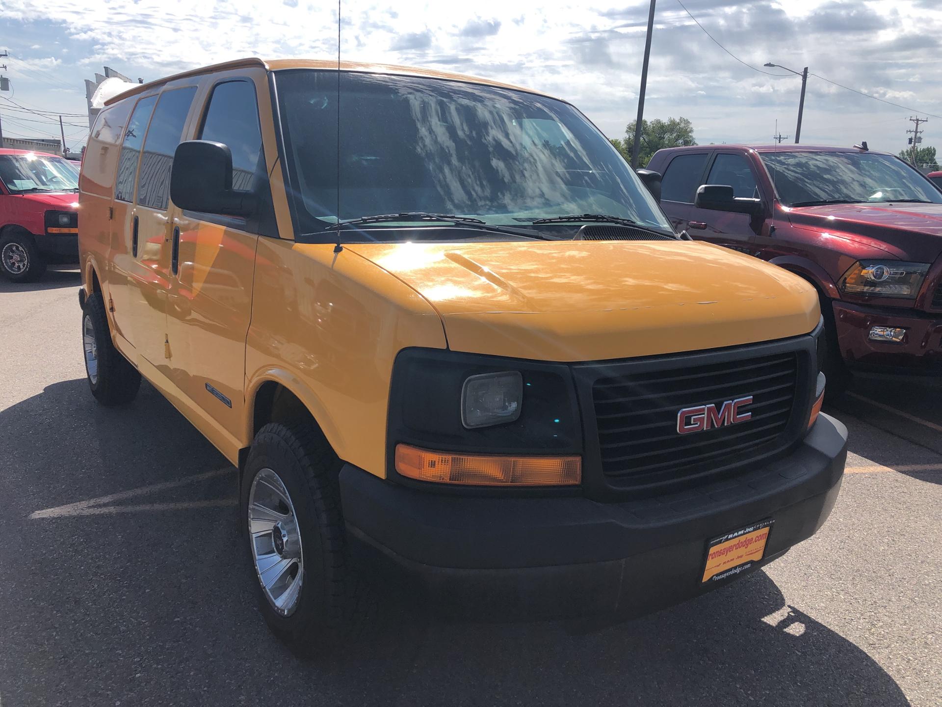 Gmc savana cargo